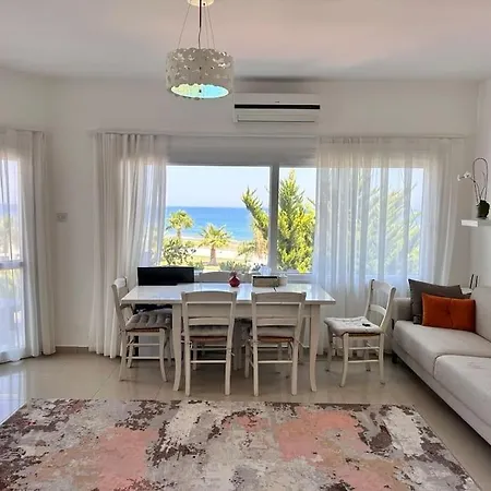 Apartment Emerald Bay Yenimahalle