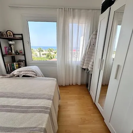 Apartment Emerald Bay *